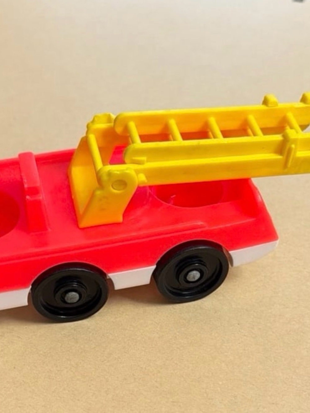 Vintage Fisher-Price Little People Fire Truck with Extension Ladder